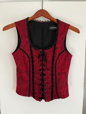 Nicowa Boustier Style Top